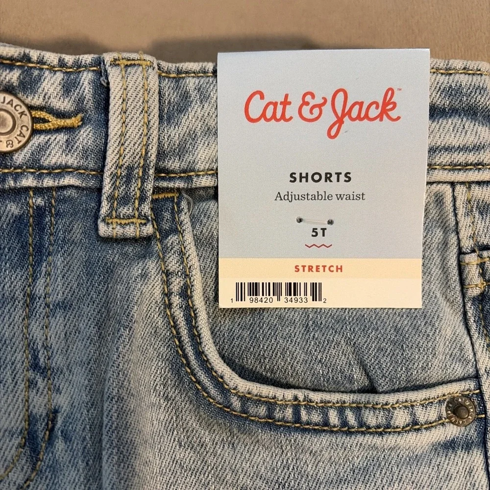 Cat & Jack Adjustable Waist Light Wash Jean Shorts - 5T